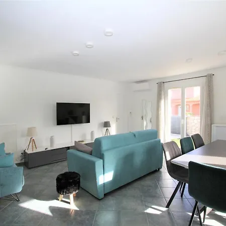 Villa Maison 8per Avec Piscine *